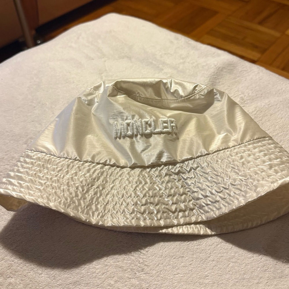 Moncler Nylon Bucket Hat - Picture 3 of 7